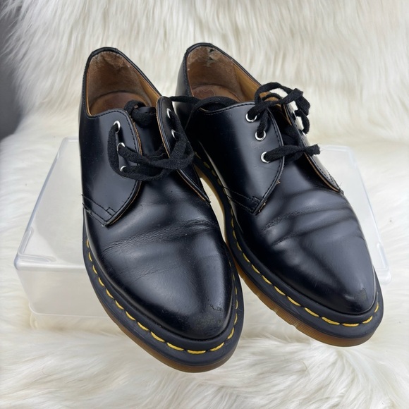 Dr. Martens Black Oxfords with Air-Cushioned Sole - Picture 1 of 11